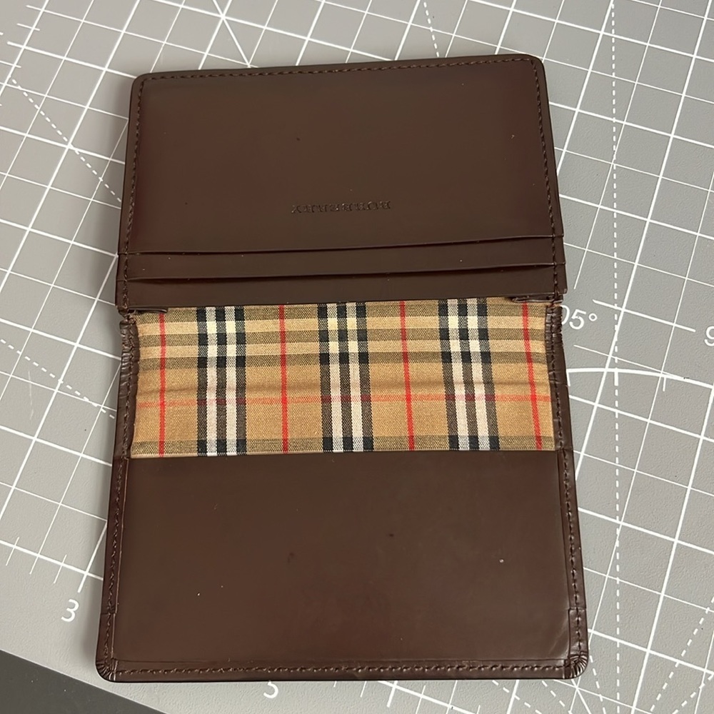 Burberry Authentic Dark Brown & Plaid Business Card/Wallet. MA103 - Picture 5 of 9